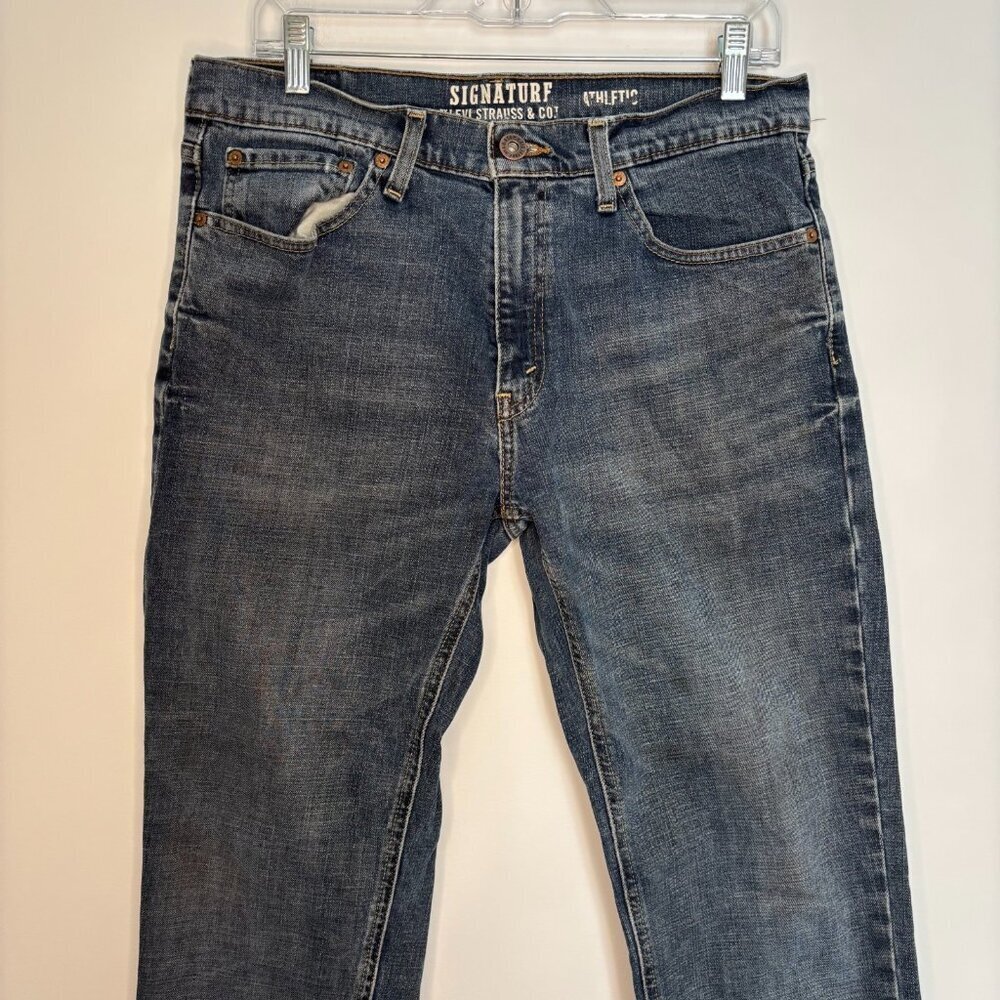 LEVI'S Signature Athletic Cut Mens 32x32 Denim 5 Pocket Stretch Cotton Spandex